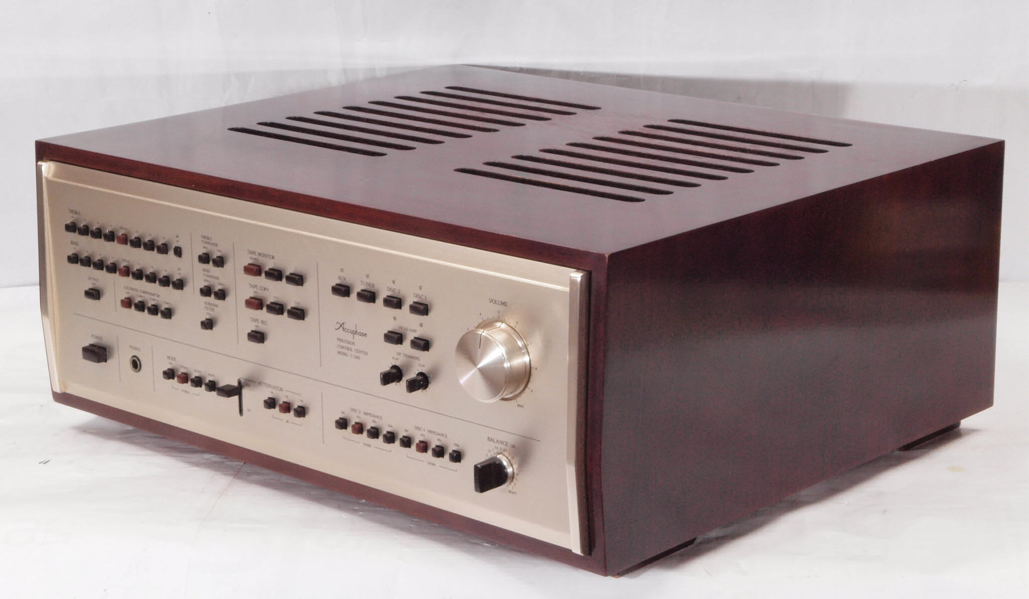 accuphase c-240 2台目